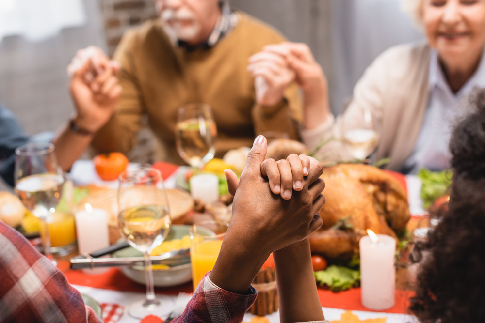 Setting the Scene: Thanksgiving RV Dining Table Ideas