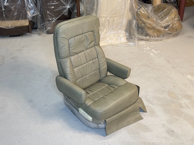 Posieden Single Captains Chair - Discontinued Model